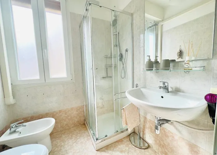 Astraldi - A 2 Minuti Dall'ariston Apartman *