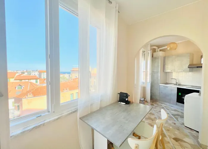 Astraldi - A 2 Minuti Dall'ariston Apartman