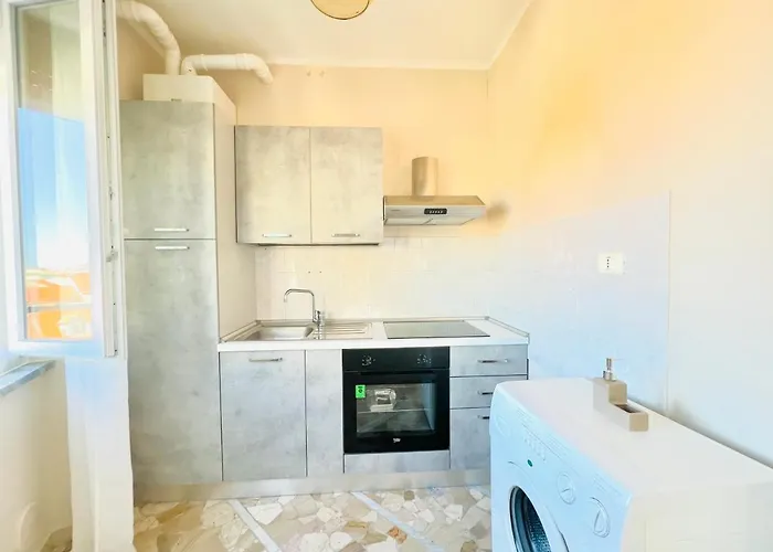 Astraldi - A 2 Minuti Dall'ariston