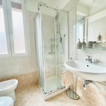 Astraldi - A 2 Minuti Dall'ariston Apartment *